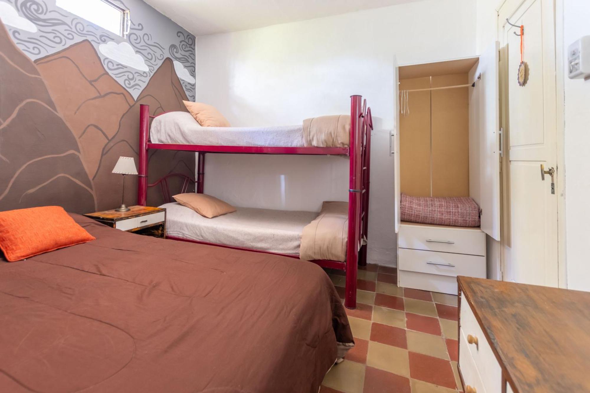 Puerta Azul Hostel カピージャ・デル・モンテ エクステリア 写真