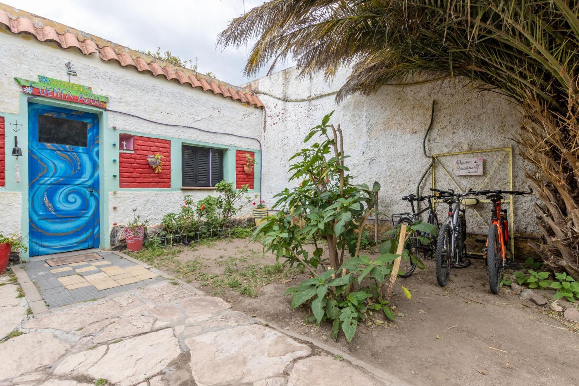 Puerta Azul Hostel カピージャ・デル・モンテ エクステリア 写真